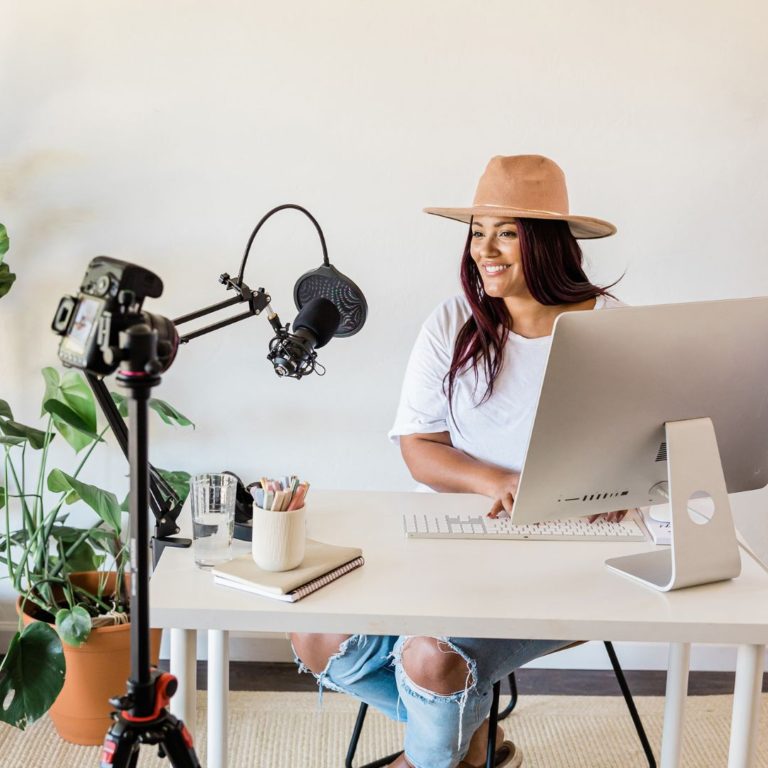 top 10 podcasts for mumpreneurs